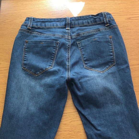 Blue jeans - Picture 2 of 2